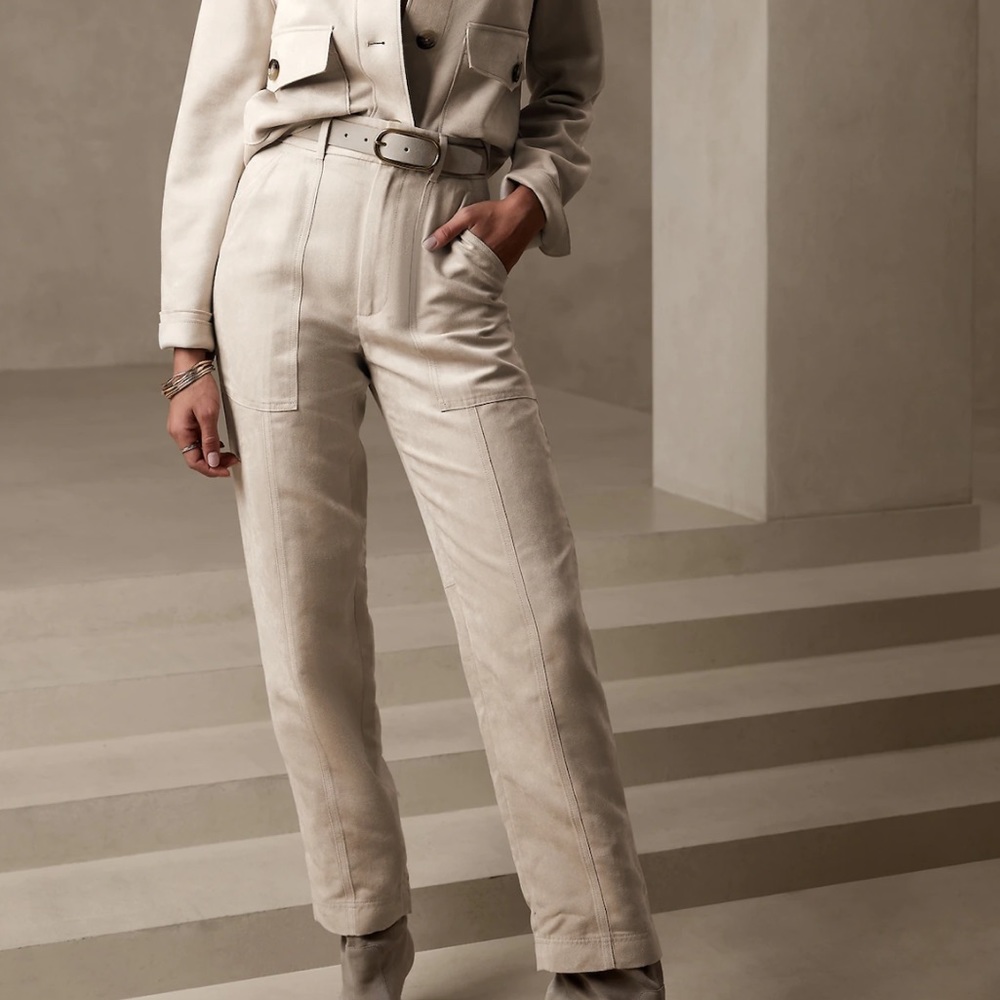 Brand new with tags banana republic suede pants in beige size 6
